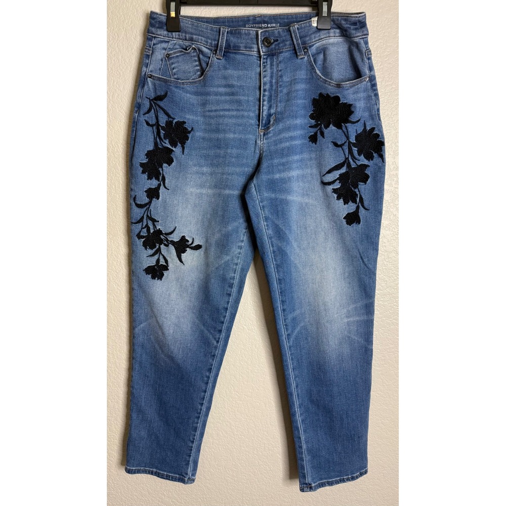 Chicos 0.5 R‎ US 6 Boyfriend Ankle Jeans Blue Floral Embroidered Boho Festival